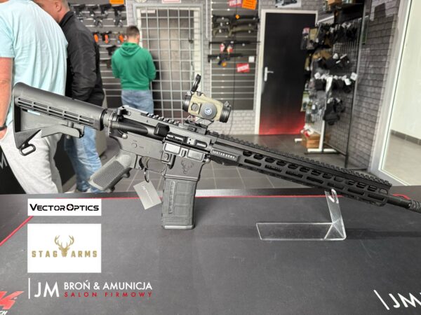 karabinek STAGARMS 15 CLASSIC  16' kal.223rem + kolimator VECTOROPTICS
